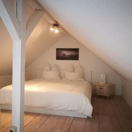 45 M² Maisonette-Wohnung In Uni-/Hauptbahnhofnaehe Duisburg Bagian luar foto