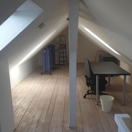 45 M² Maisonette-Wohnung In Uni-/Hauptbahnhofnaehe Duisburg Bagian luar foto