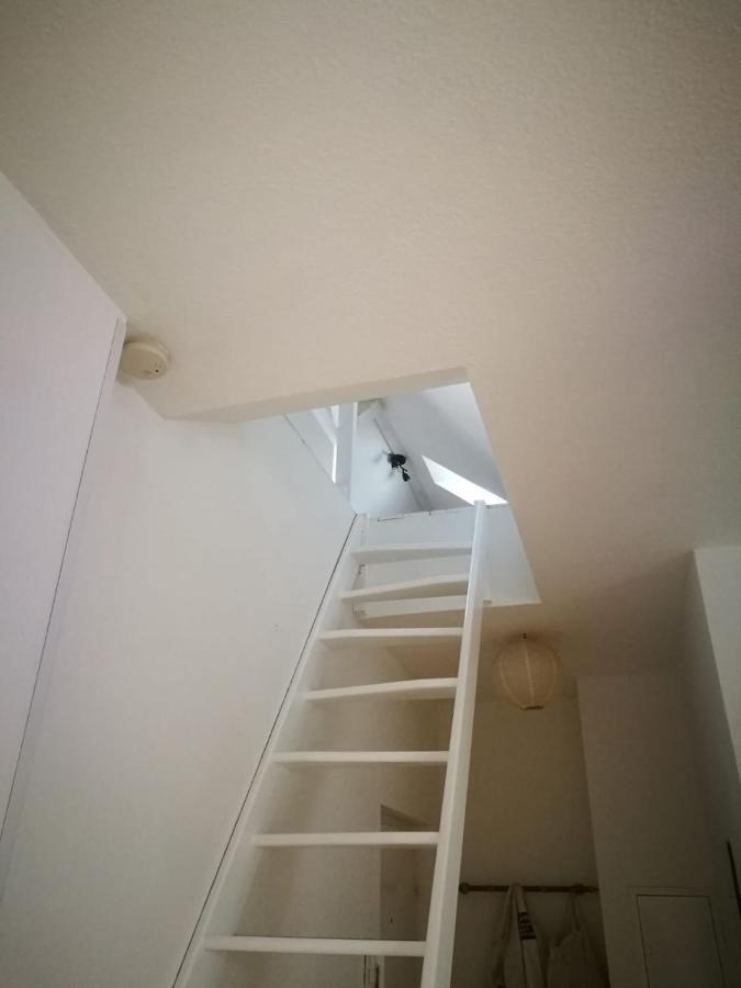 45 M² Maisonette-Wohnung In Uni-/Hauptbahnhofnaehe Duisburg Bagian luar foto